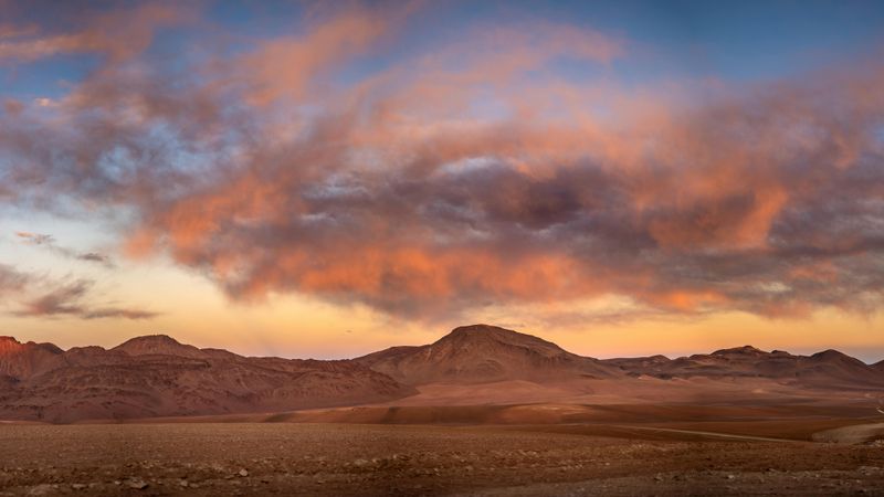 Golden Hour Magic – When the Desert Truly Glows