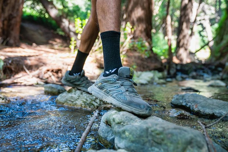 Swiftwick Pursuit Hike Six (Medium Weight) — moisture management champ