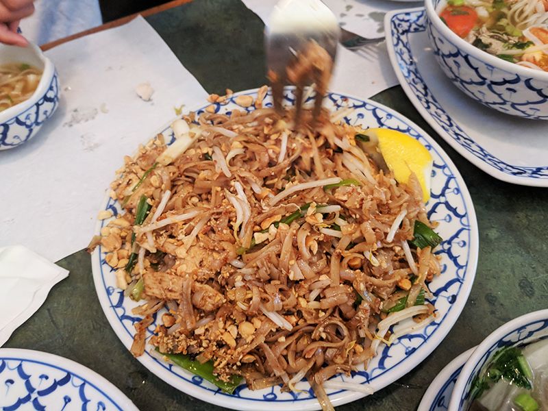 Ruam Mit Thai — St. Paul's Exotic Flavor Journey