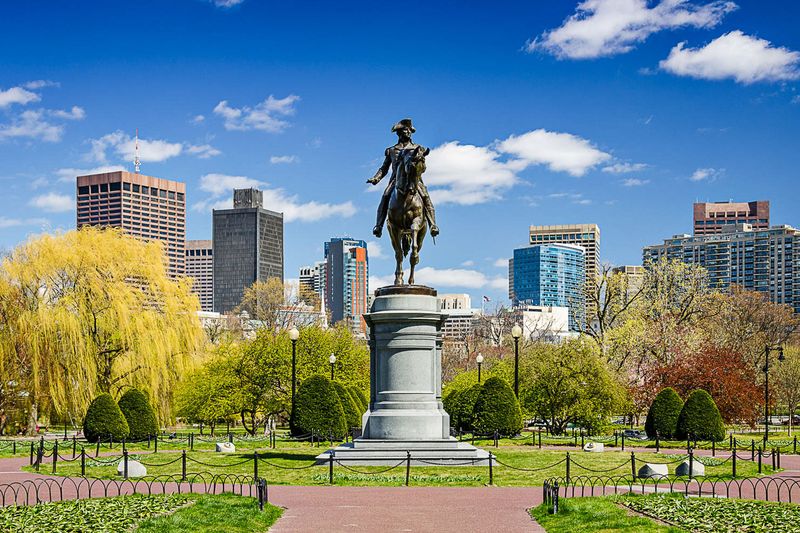Boston, MA