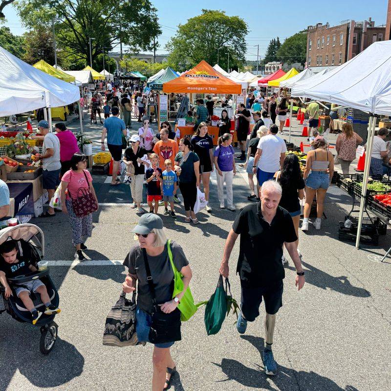 Experience Saturday Market Magic