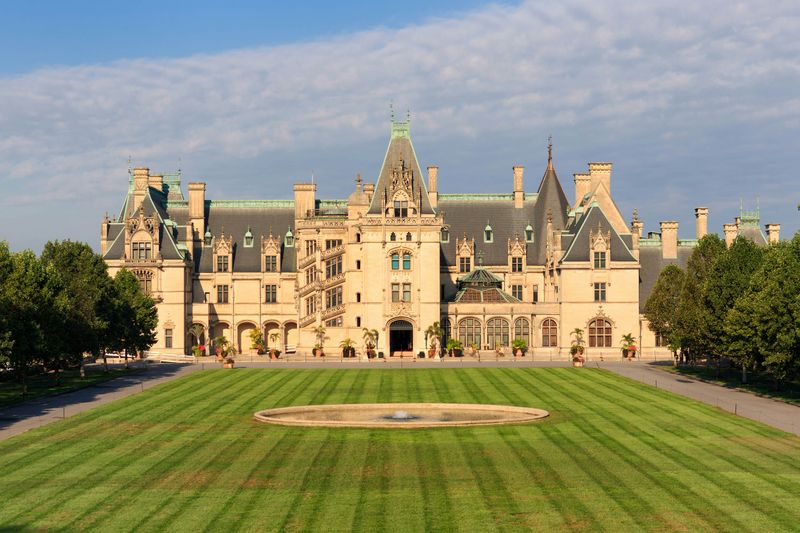 Lagoon Trail (Biltmore Estate, Asheville, North Carolina) — A French Château’s Back Yard