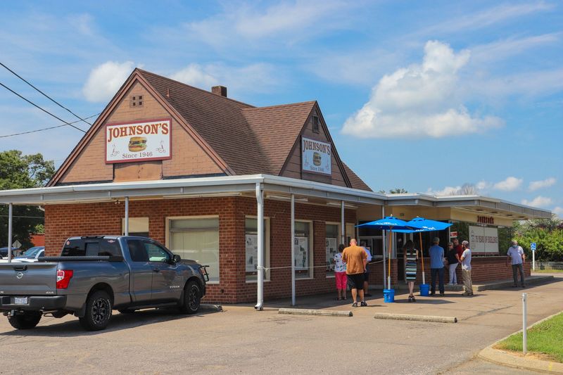 Johnson’s Drive-In — Siler City