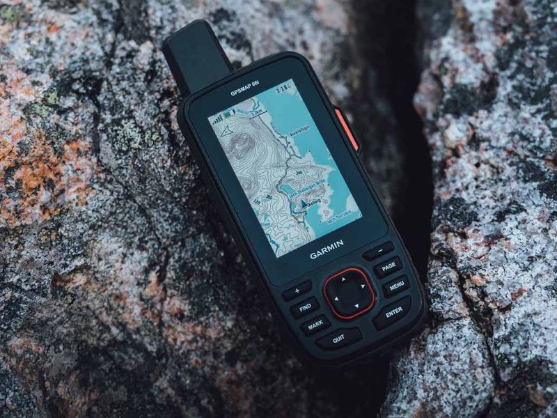 Garmin GPSMAP 66i: The All-Weather Warrior