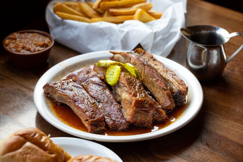 Dr. Hogly Wogly's Tyler Texas BBQ — Van Nuys