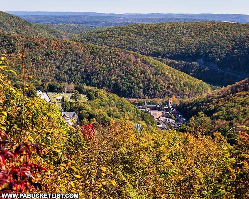 Hiking Trails with Panoramic Autumn Vistas