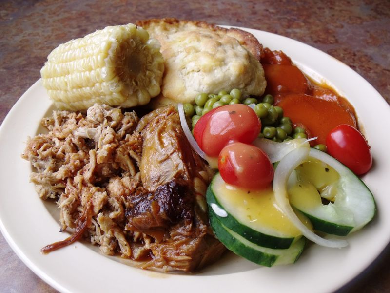 Fuller's Old Fashioned BBQ: Smoke-Infused Southern Paradise