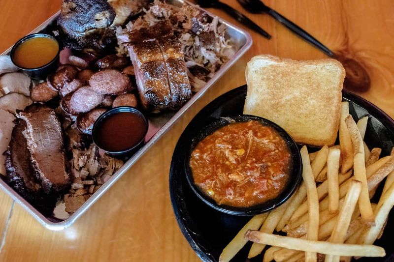 Bigun’s Barbeque – Talking Rock