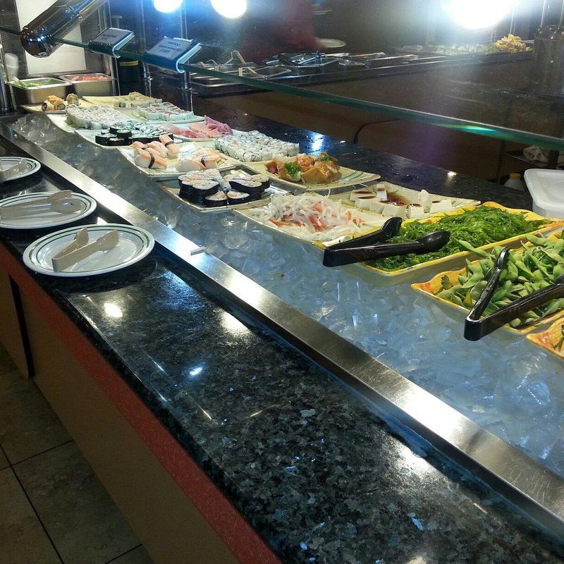 Red Wok Buffet: Asian Fusion Paradise