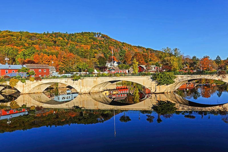 Shelburne Falls, Massachusetts (Mohawk Trail)