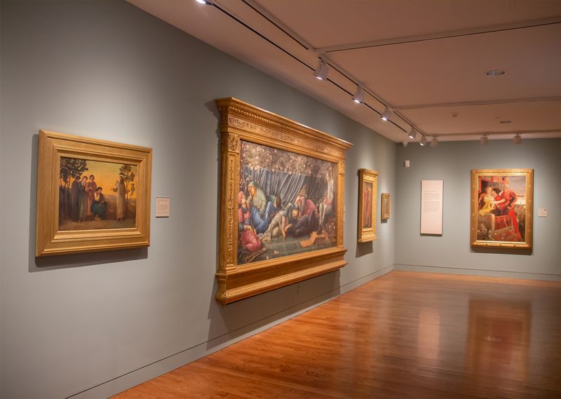 A serious art & history scene
