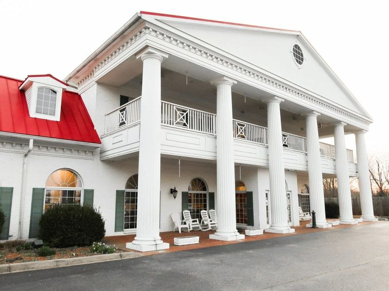 Claudia Sanders Dinner House (Shelbyville)