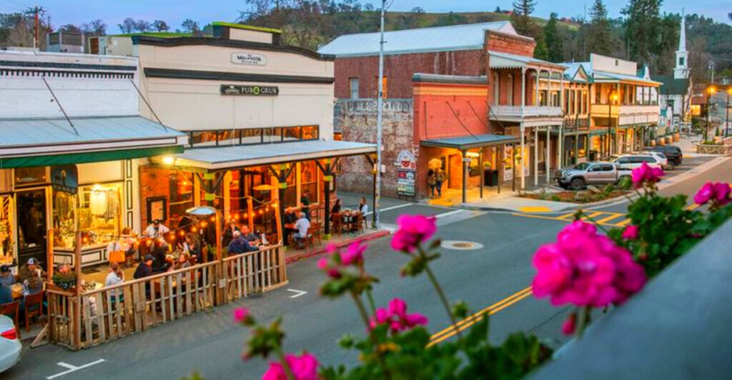 Hidden in California’s Foothills: A Charming Small Town Escape into Wine Country