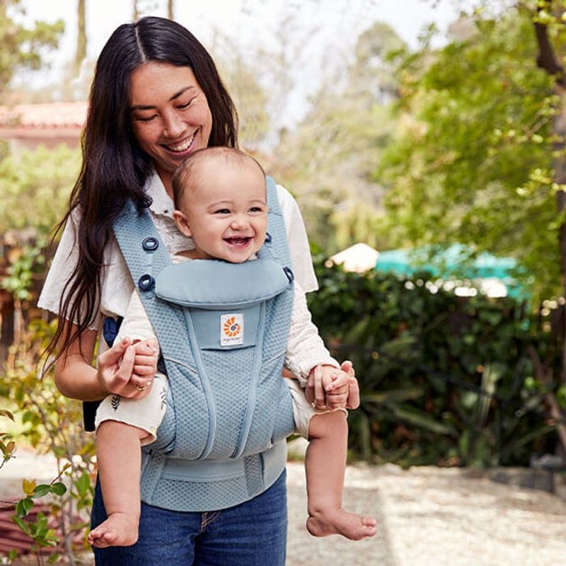 Ergobaby Omni Breeze