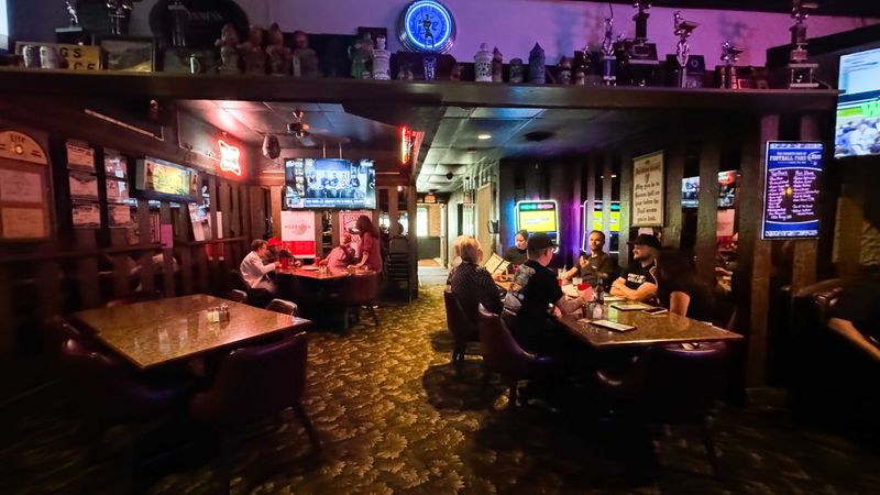 Isles Pub & Pizza – Lincoln