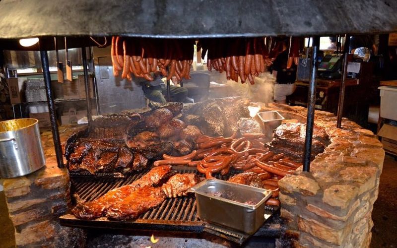 Everything You’d Want in One Hill Country Day Trip