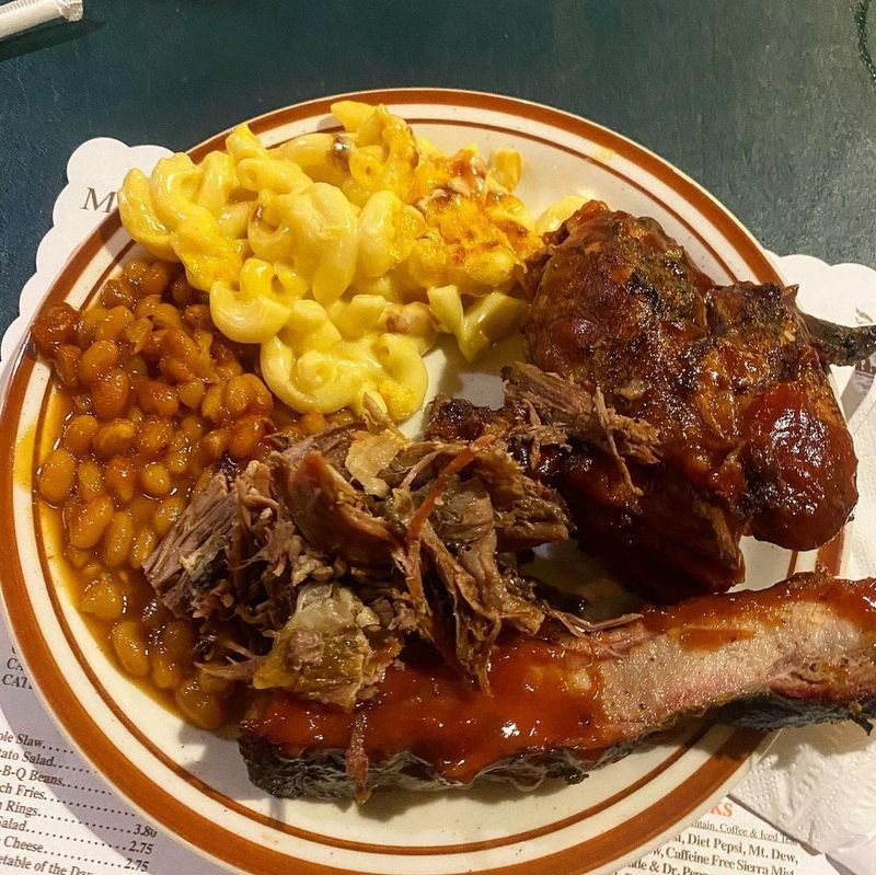 Moonlite Bar-B-Q Inn (Owensboro)