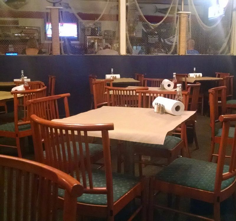 Lestardo's Crab House: Northern Delaware's Blue Crab Capital