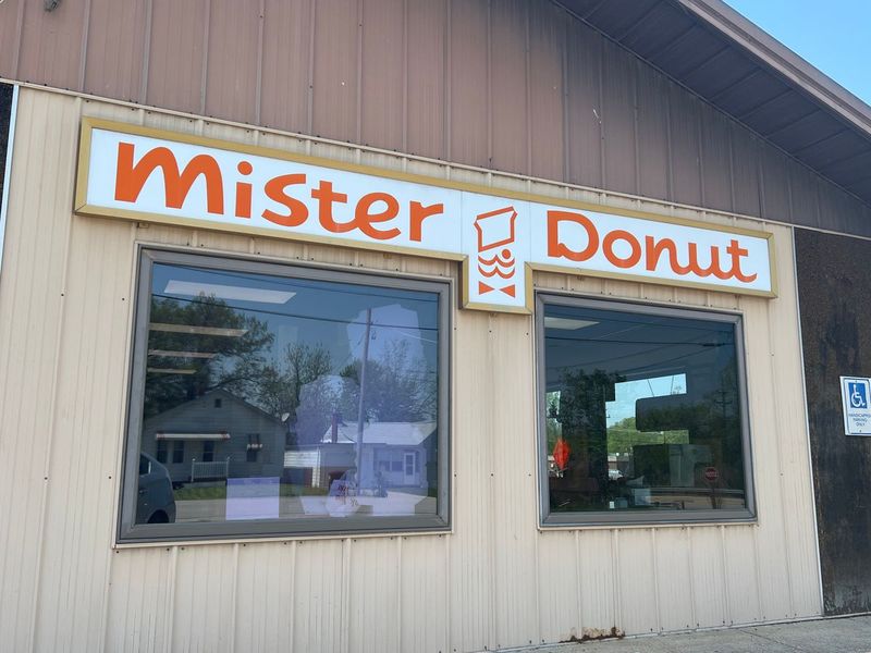 Mister Donut (Godfrey) — U.S.’s last Mister Donut