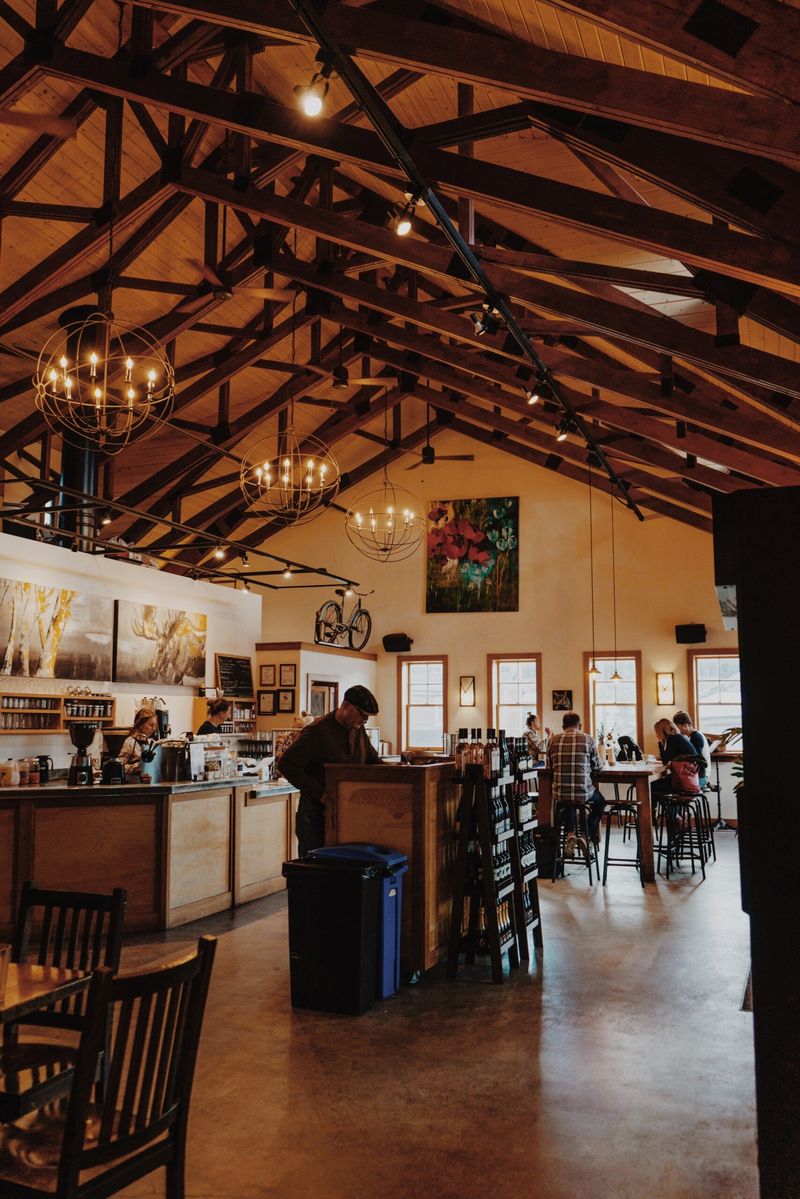 Rustic Mountain Vibes at Salto Coffee