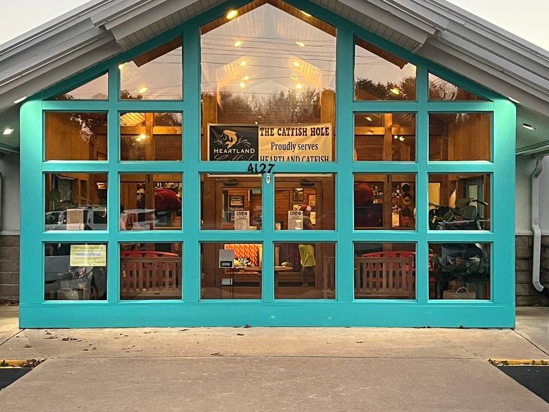 Catfish Hole — Fayetteville