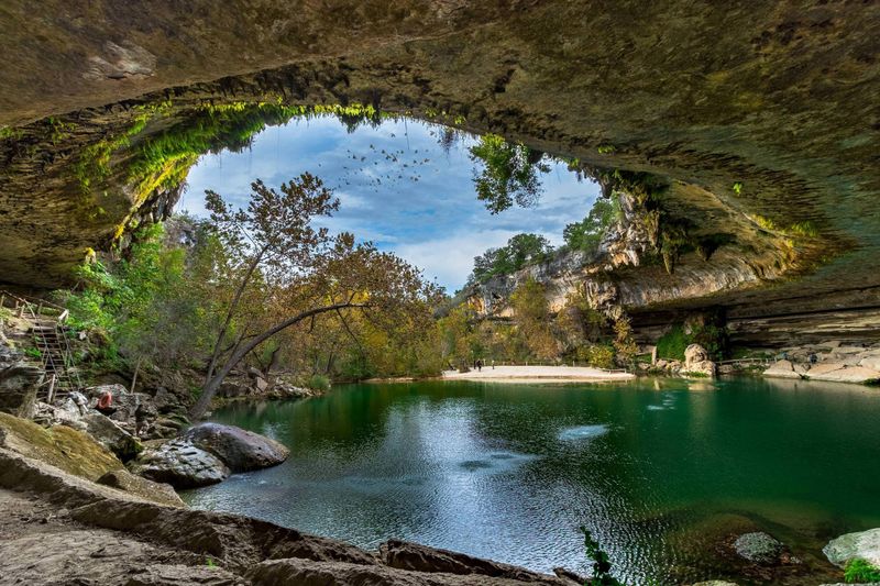 An Emerald Oasis in Texas Hill Country