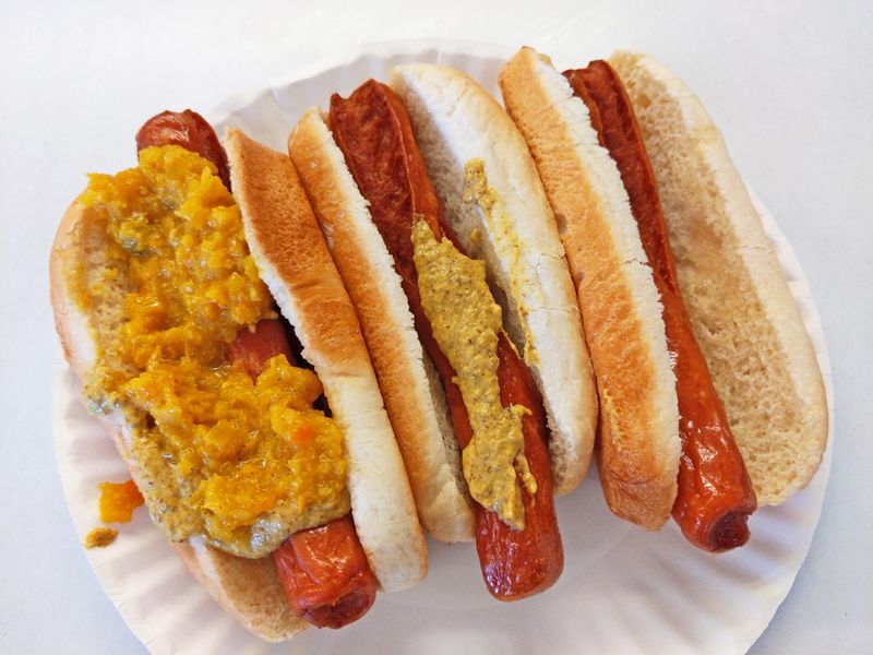 Rutt’s Hut - The King of Jersey Dogs