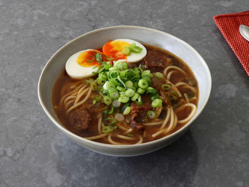 Yakamein (