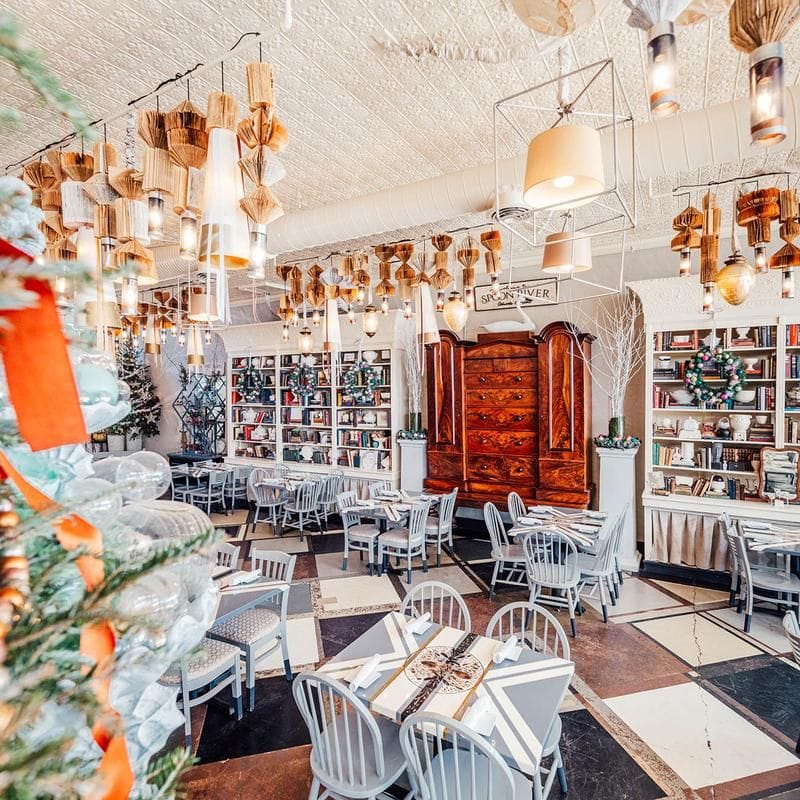 Spoon River's Crab Cake Haven