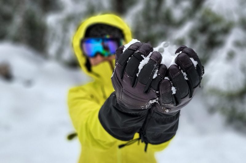 Black Diamond Guide Gloves — Top Performance in Winter Sports