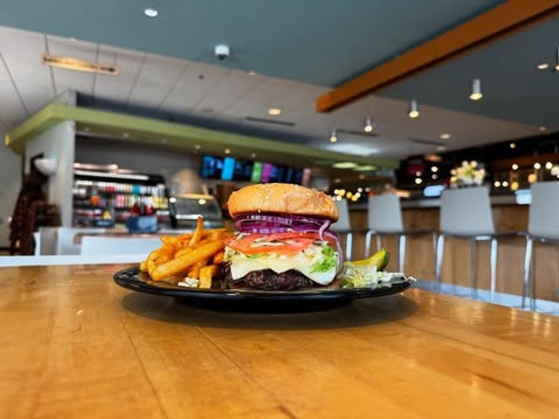 Gateway Market & Café (Sherman Hill)