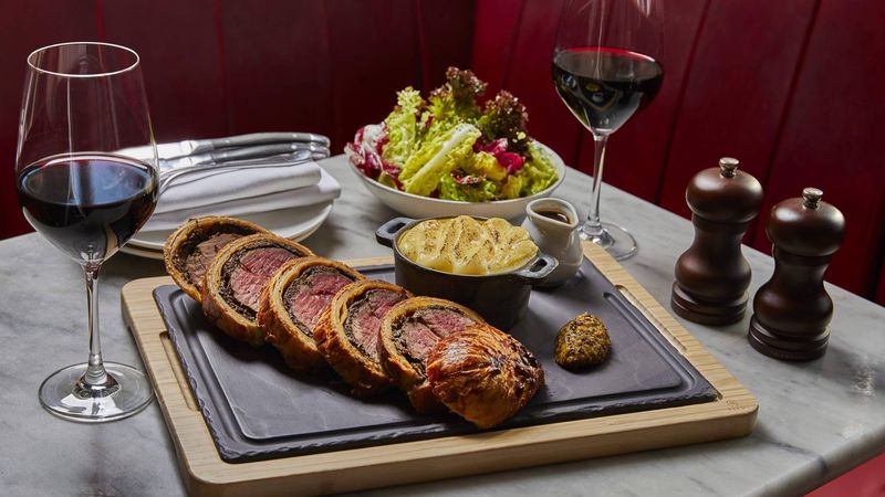 Gordon Ramsay Bar & Grill: Sophisticated Casual Dining