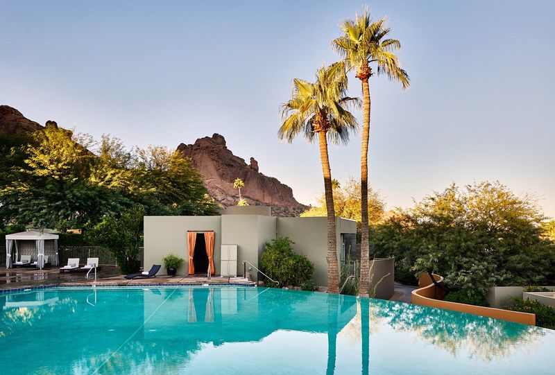 Scottsdale and Paradise Valley Luxury Zones