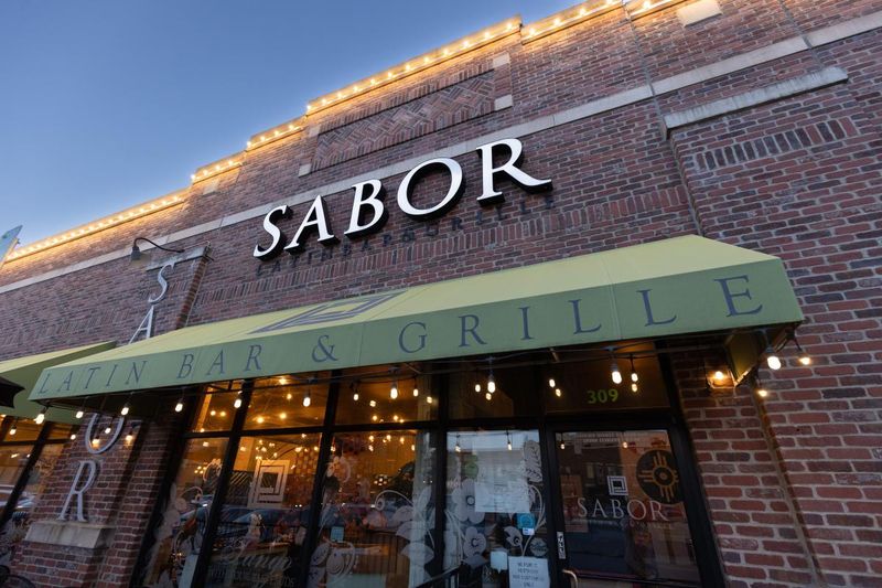Sabor Latin Bar & Grille (Old Town Square)