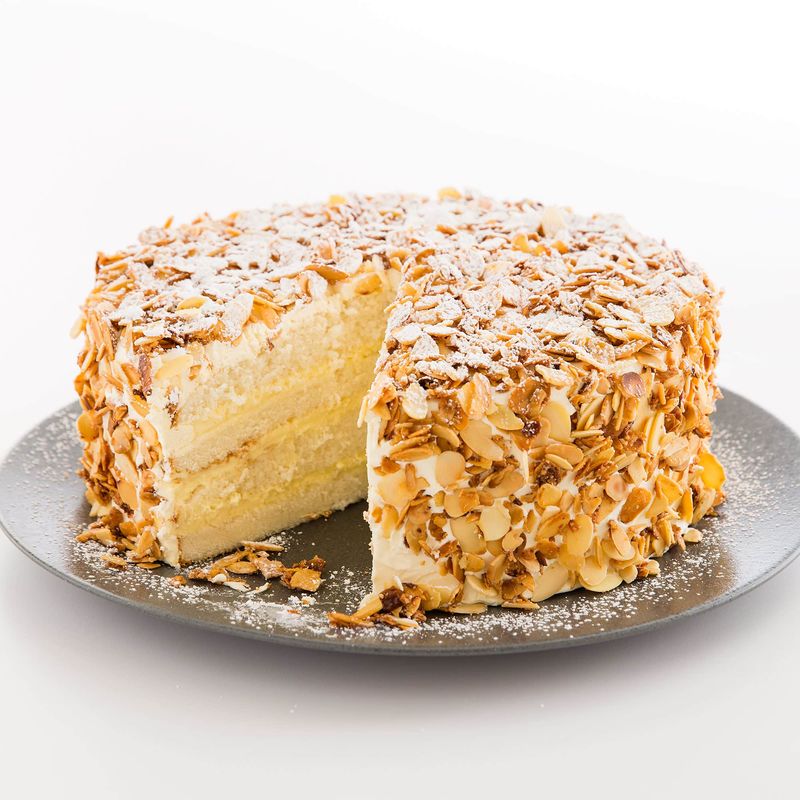 A surprisingly gift-able cake