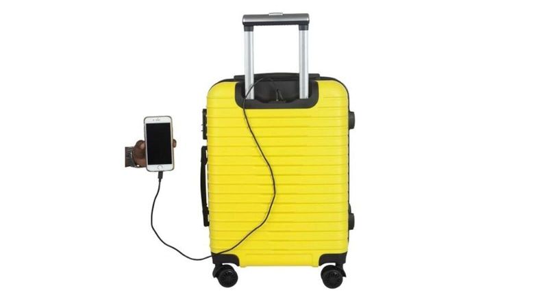 Smart Luggage with Built-in Tech Features