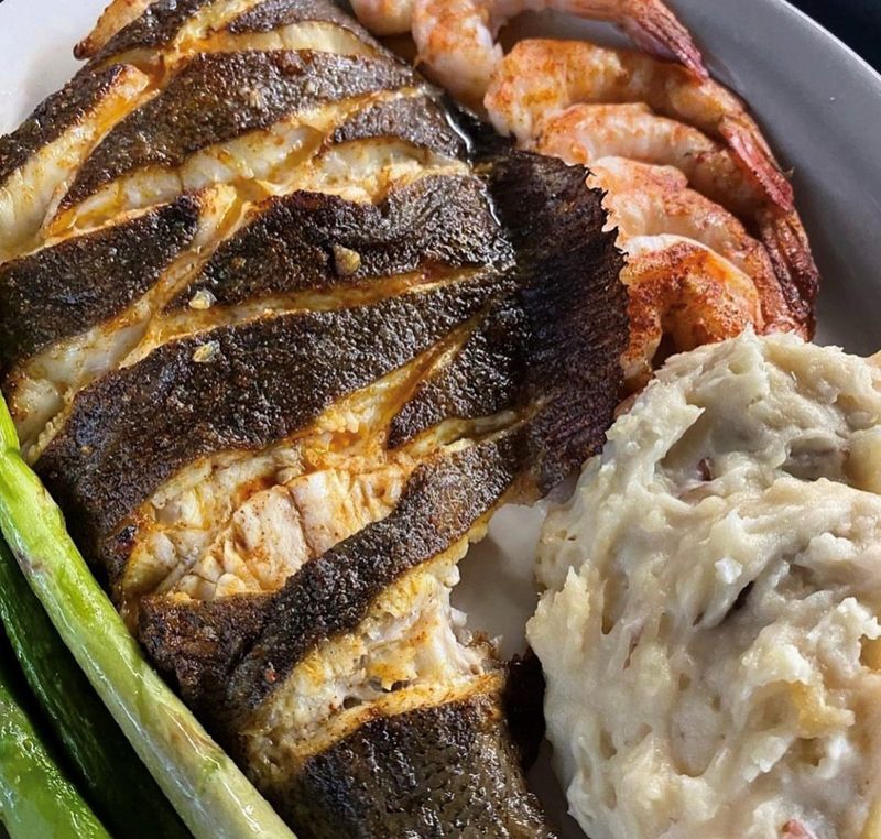 Dockside Restaurant: Wilmington's Waterfront Secret