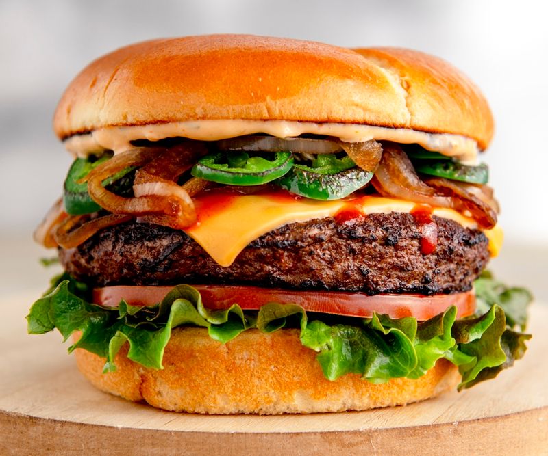 Burger 21's Cheesy Burger