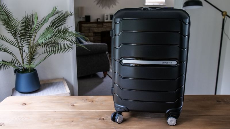 Samsonite Freeform Hardside Spinner