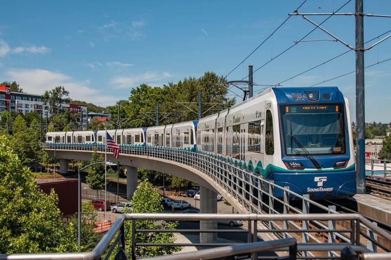 Easy fly-in, train-around