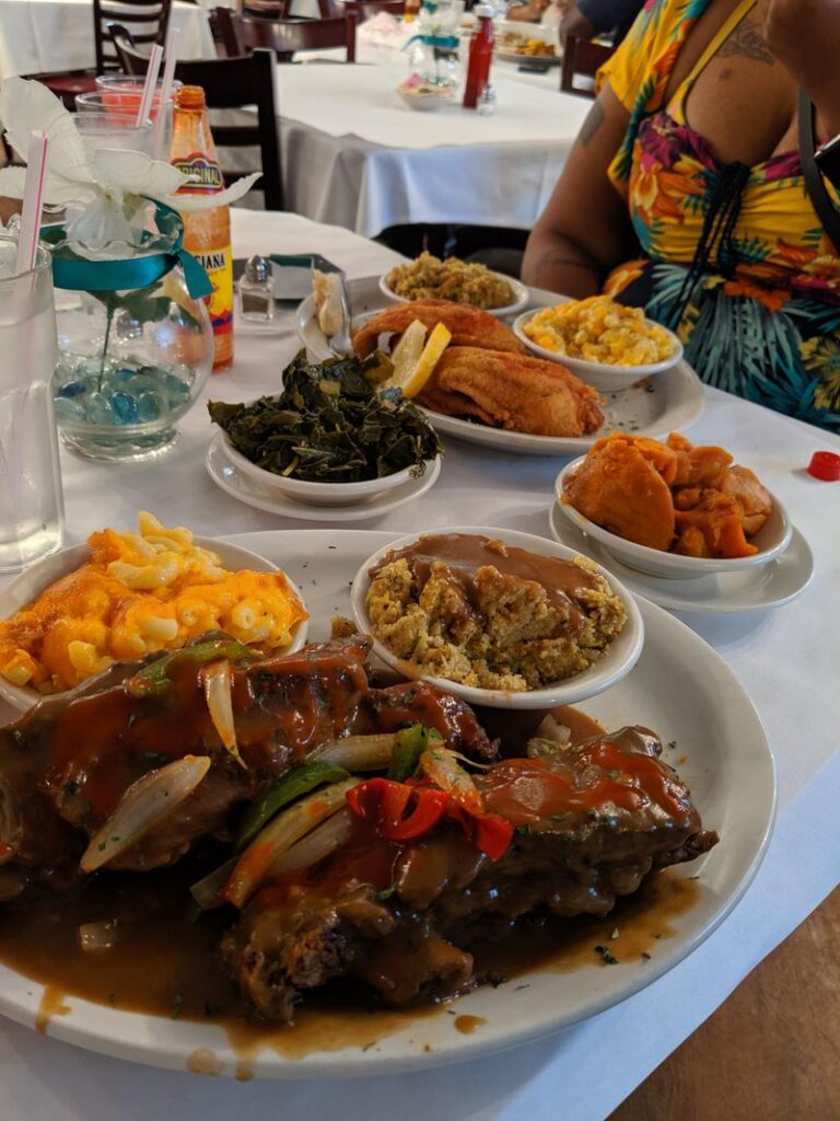 10 Chicago Buffets That Will Satisfy Every Craving