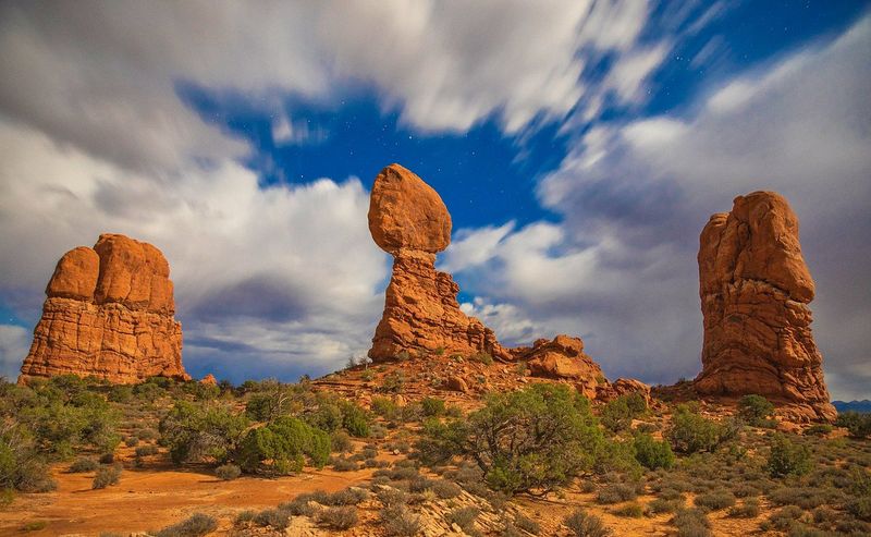 Balanced Rock Loop — Arches National Park, UT