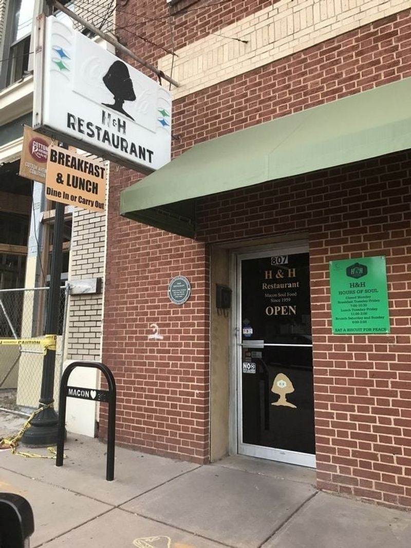 H&H Restaurant (Macon) — Soul-food icon, est. 1959