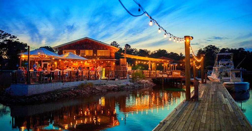 Savannah’s 15 Must-Try Restaurants in 2025 (From Historic Mansions to Hot New Openings)
