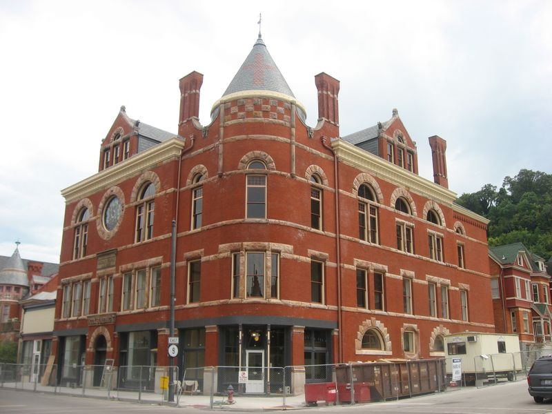 Historic Architecture & Main Street Charm