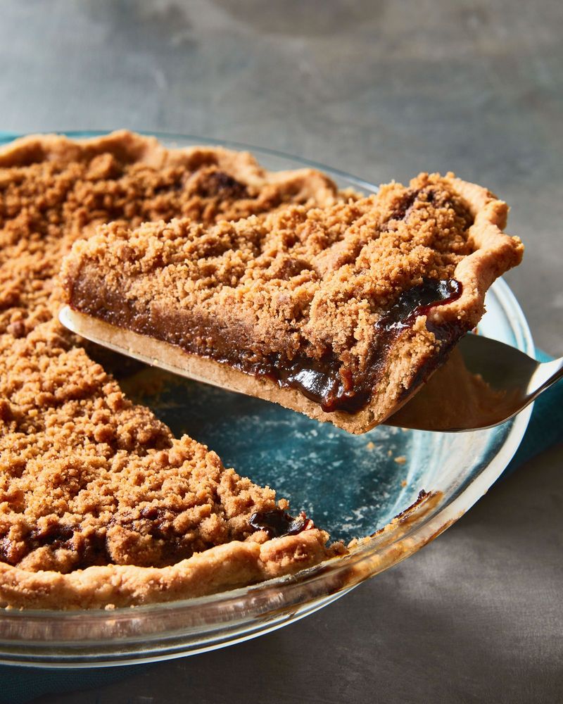 Shoofly Pie – Molasses Sweet & Crumbly
