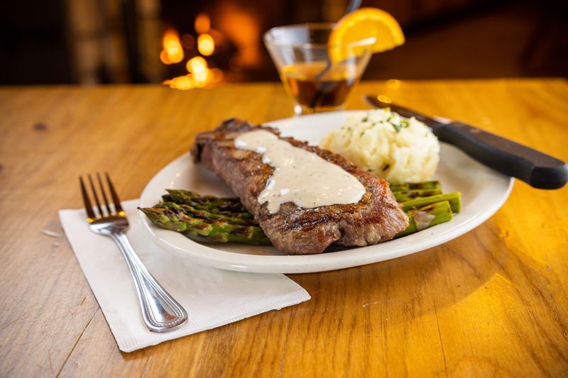 Smokehouse BBQ & Brews — Bird-in-Hand (Lancaster County)