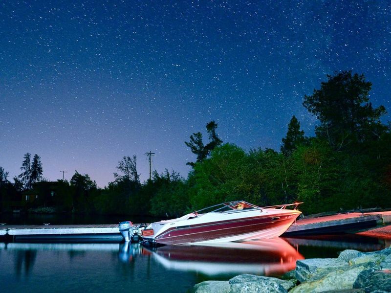Experience Fremont Lake's Crystal Clear Waters