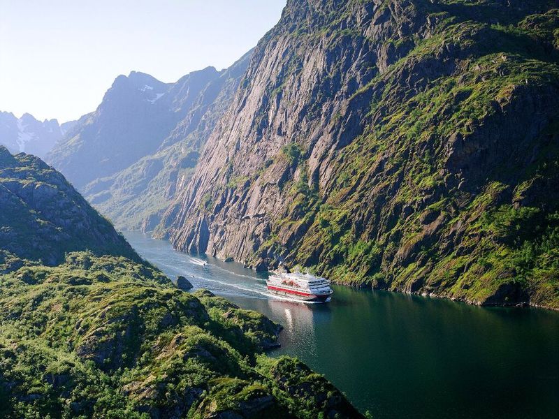 Trollfjord – Small but Mighty