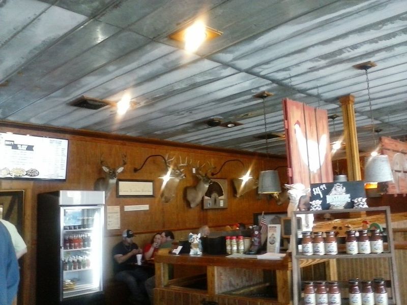 The Rusty Pig (Glennville)
